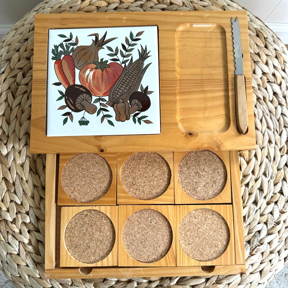 Vintage 70s Cheese Board & Coasters Set